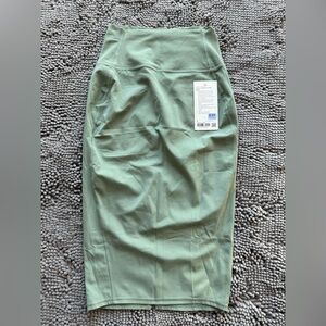 NWT Lululemon Nulu Slim Fit High Rise Midi Skirt - Size 6* (see description)